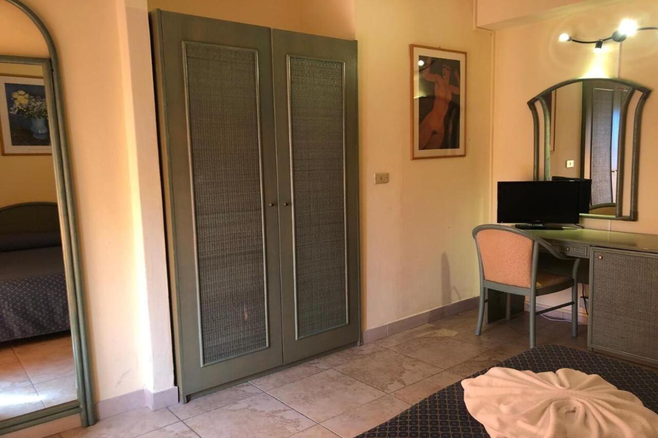 לידו די ג'סולו Hotel Amalfi מראה חיצוני תמונה